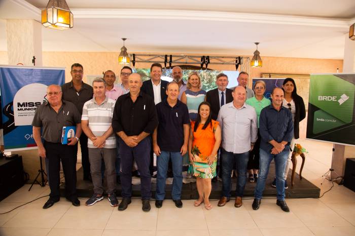 Atividade promovida pela Famurs reuniu representações de municípios da Azonasul, da Acostadoce e da Assudoeste