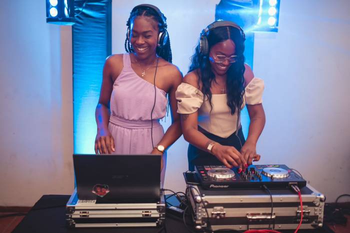 Vânia e Vanessa integram a programação do aniversário de 71 anos do Laranjal