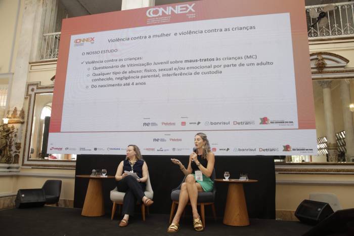 Debate foi realizado pelas palestrantes Moema Gramacho, Teresa Lamarino e Romina Bulfarini