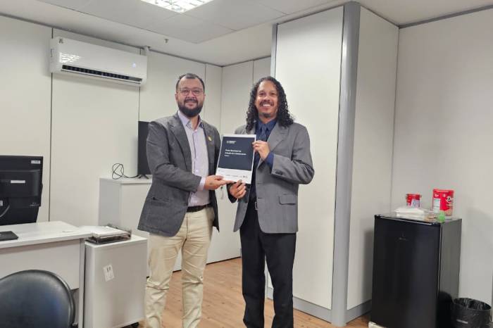 Na reunião também foram apresentados programas do governo federal que podem ser implementados em Pelotas