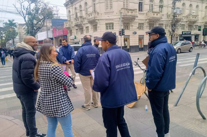 Grupo composto por engenheiros, arquitetos e fiscais focou principalmente o Calçadão da Andrade Neves