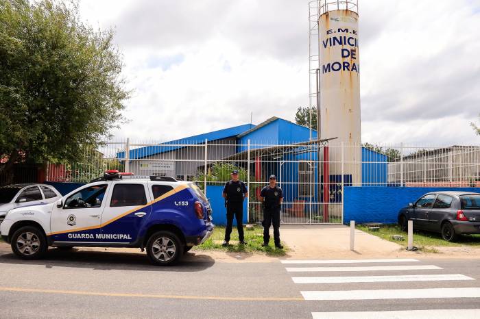 Secretaria de Educação aconselha a manutenção da rotina escolar, nesta quinta-feira (20), mas deixa diretores decidirem pela suspensão ou não das aulas de acordo com situação de cada escola