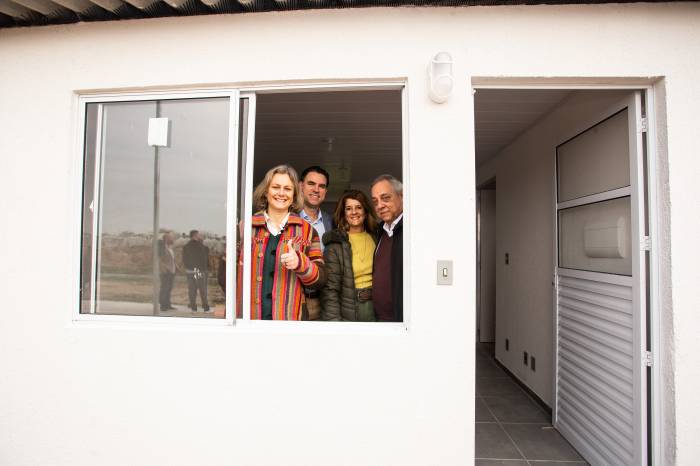 Construção de 35 unidades habitacionais, no loteamento da Estrada do Engenho, e de 150 no Getúlio Vargas foram visitadas. Projeto é executado com recursos do governo do Estado com contrapartida do Município
