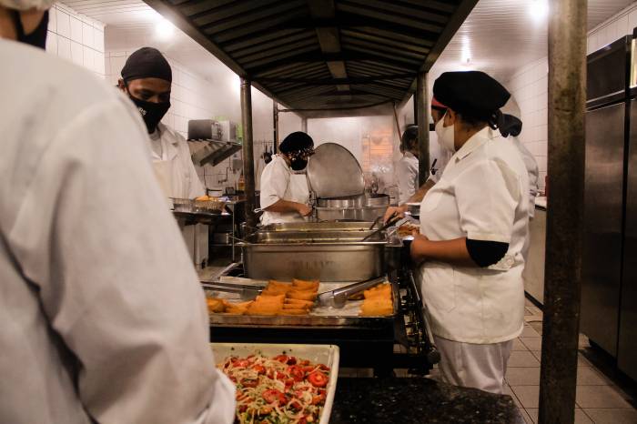 Pelotenses em situação de vulnerabilidade têm quase 80 toneladas de alimentos garantidos para os próximos 12 meses