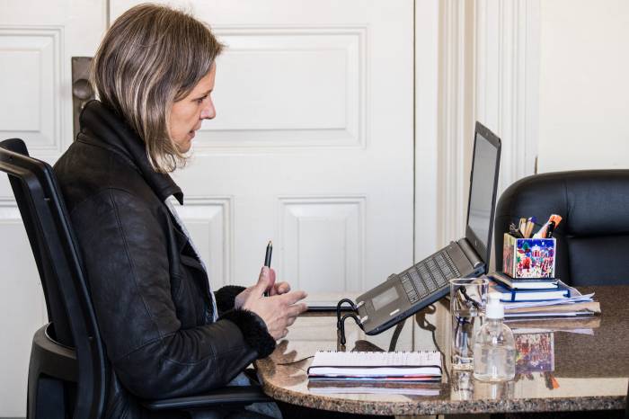 Pautas como coronavírus e  o horário de funcionamento das secretarias foram abordadas