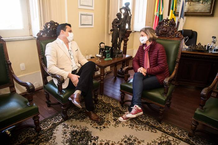 Visita teve como objetivo buscar auxílio de Pelotas para melhorar a administração de recursos no município vizinho, por meio do compartilhamento de experiências. Gestor também se mostrou interessado na criação de um plano de prevenção semelhante ao Pacto