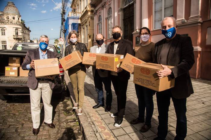 Cerca de 40 sócios se mobilizaram para adquirir toalhas para a unidade, montada no Ginásio do Sesi