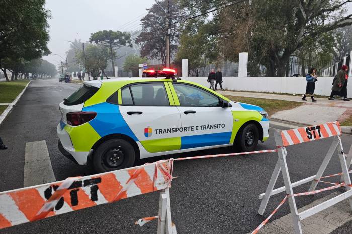 Interdições ocorrem em diferentes pontos da cidade para eventos previamente programados e autorizados