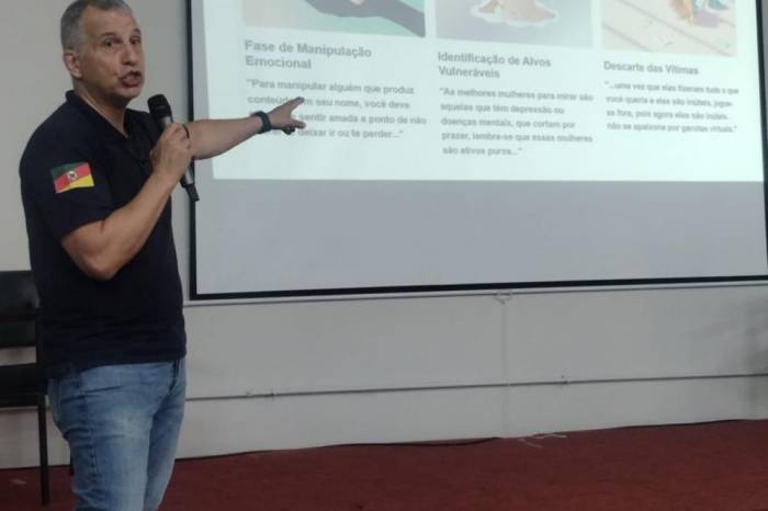 Durante o encontro, mais de 200 servidores municipais discutiram a respeito da exposição as telas, jogos que podem servir como veículo de disseminação de sinais que induzem crianças e adolescentes a violência