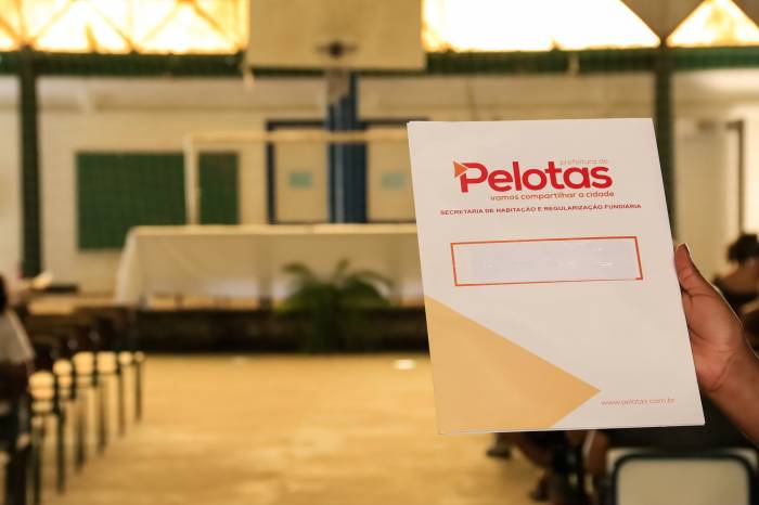 Ao todo 2,5 mil famílias irão receber a documentação da regularização fundiária de seus lotes até junho