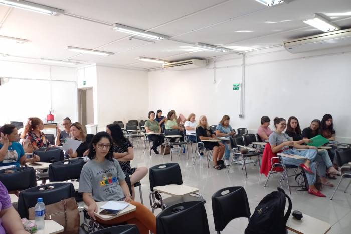 Dirigentes e técnicos das entidades de assistência social participaram de oficina ministrada pela equipe da Secretaria de Assistência Social
