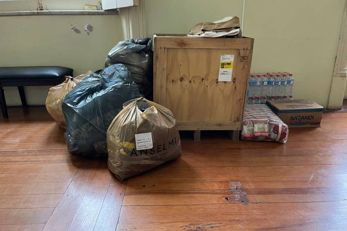 Movimento de arrecadação recebe cobertores, agasalhos, água, alimentos não perecíveis e materiais de limpeza e higiene pessoal para vítimas das enchentes no Estado