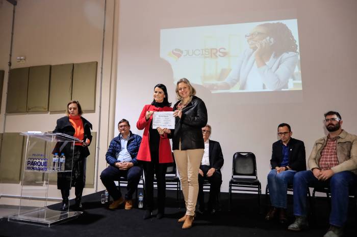 Sistema desenvolvido pelo Estado em parceria com o Município busca agilizar a abertura de novos empreendimentos e foi inaugurado pela prefeita Paula