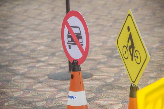 Durante os dias 14 e 15 de fevereiro, no período da tarde, é previsto grande volume de pessoas na rua XV de Novembro até a Av. Bento Gonçalves