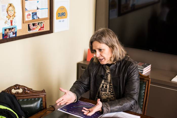 Paula falou sobre o registro dos dois óbitos e o retorno para a bandeira laranja