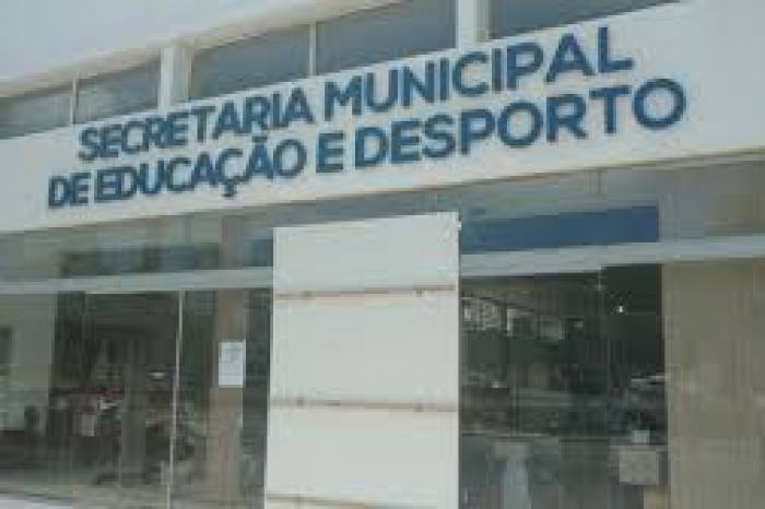 Esclarecimentos e novas solicitações devem ser feitos por telefone ou e-mail