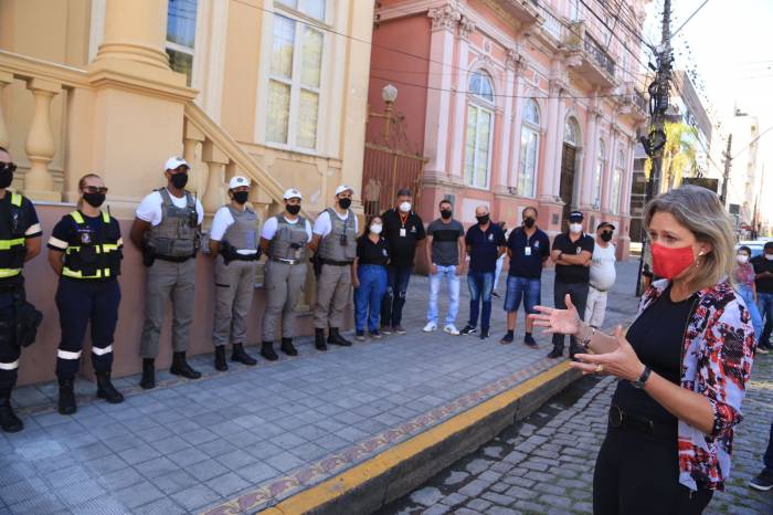 Paula destacou a importância do trabalho dos agentes e da fiscalização sanitária para conter o novo avanço da contaminação no Município