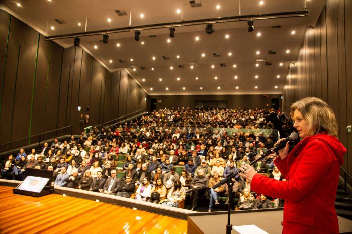 Cerca de 60 servidores municipais de Pelotas participam do 14º Encontro Regional de Controle e Orientação realizado pelo Tribunal de Contas do Estado