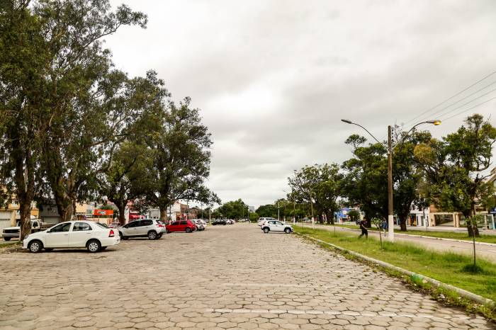 Iluminação em LED será instalada no trecho que se inicia na praça 20 de Setembro e contemplará toda a avenida Duque de Caxias