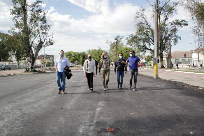Prefeita foi ver de perto o trecho, entre as ruas Ismael Simões Lopes e Frontino Vieira, que passa por revitalização