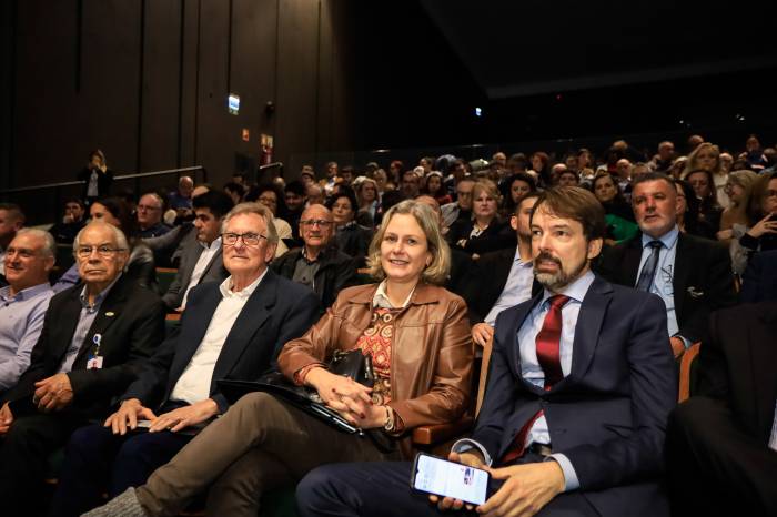 Giro pelo Rio Grande trouxe a Pelotas o cientista político Fernando Schuler e o economista Marcelo Portugal