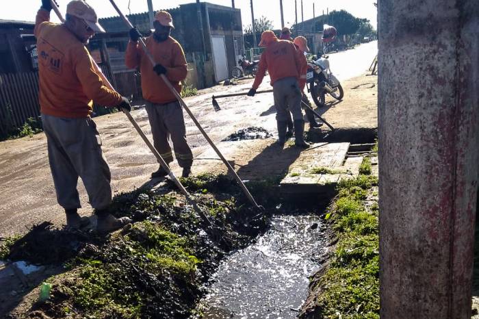 Equipes da Secretaria de Serviços Urbanos e Infraestrutura vão estender os trabalhos pelo fim de semana