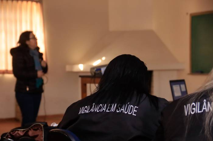 Profissionais das redes pública e privada de saúde, da Atenção Primária e Secundária, são orientados para atender e tratar corretamente suspeitos da Varíola de Macacos, doença que ainda não possui casos confirmados em Pelotas