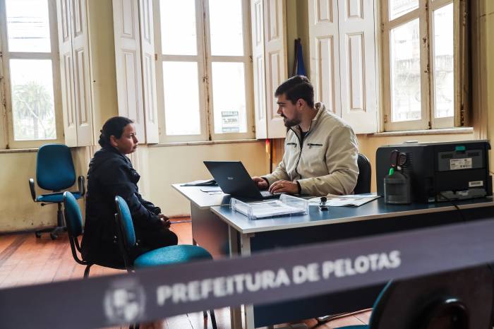Tutores de cães e gatos, que vivem em vulnerabilidade social e possuem registro no Cadastro Único, podem se cadastrar na Ouvidoria da Prefeitura. Previsão é que as cirurgias se iniciem no dia 1º de agosto