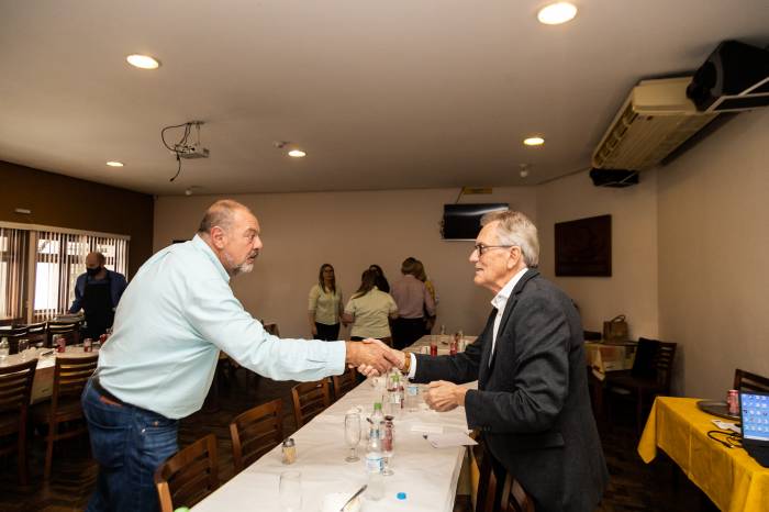 Vice-prefeito prestigiou evento realizado em Pelotas pelo Sindicato que representa concessionários e distribuidores de veículos automotivos do Rio Grande do Sul