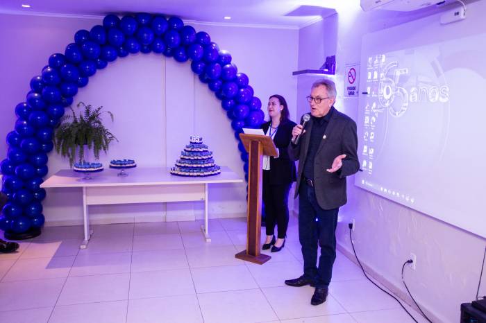 Programação reuniu autoridades e equipe da instituição para homenagear o Hospital Universitário da UCPel, responsável por cerca de 120 mil atendimentos por ano