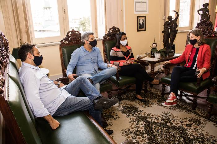 Autoria é do deputado Giovani Cherini (PL). Prefeita reuniu-se com o presidente municipal do partido, Fábio Tedesco, que anunciou as verbas