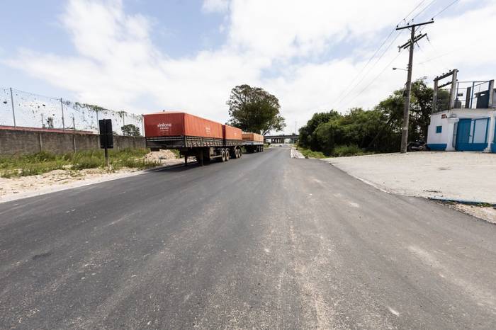 Três últimas gestões lideram volume de investimentos na requalificação das ruas e avenidas de entrada à área urbana. Pavimentação da avenida Herbert Hadler conclui requalificação de todos os acessos