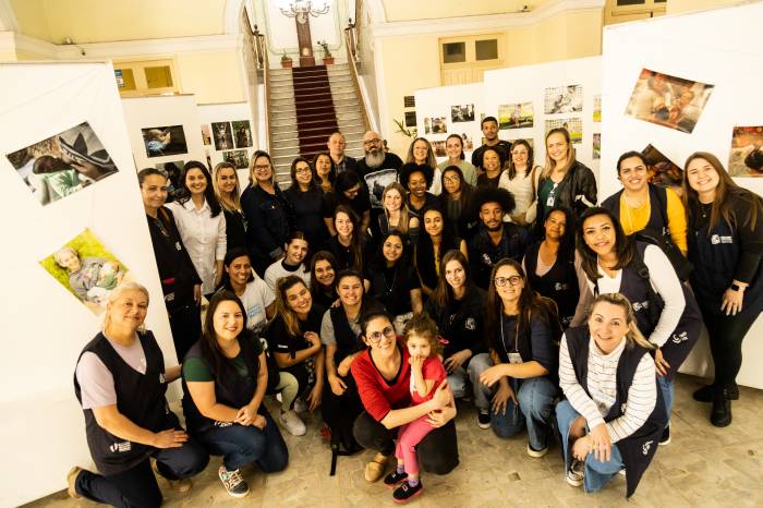 Evento ocorreu no saguão da Prefeitura com exposição de fotos de gestantes e de mães lactantes.