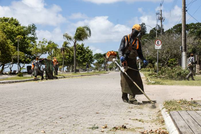 Prefeitura de Pelotas reforça serviços públicos destinados ao bairro, para garantir boa temporada aos moradores e visitantes