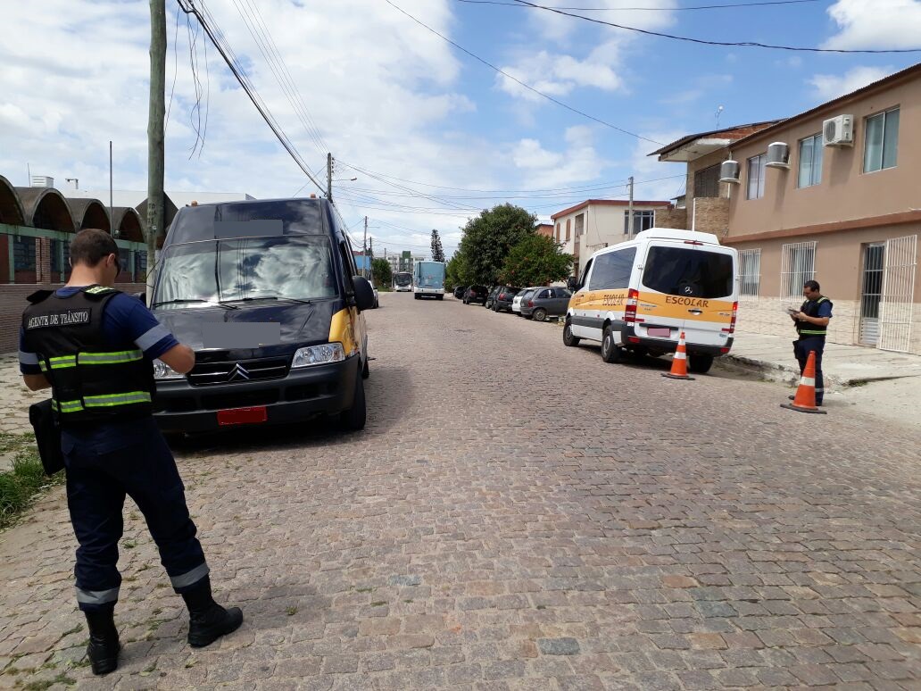 Procedimento para proprietários e auxiliares ocorre na Secretaria de Transporte e Trânsito