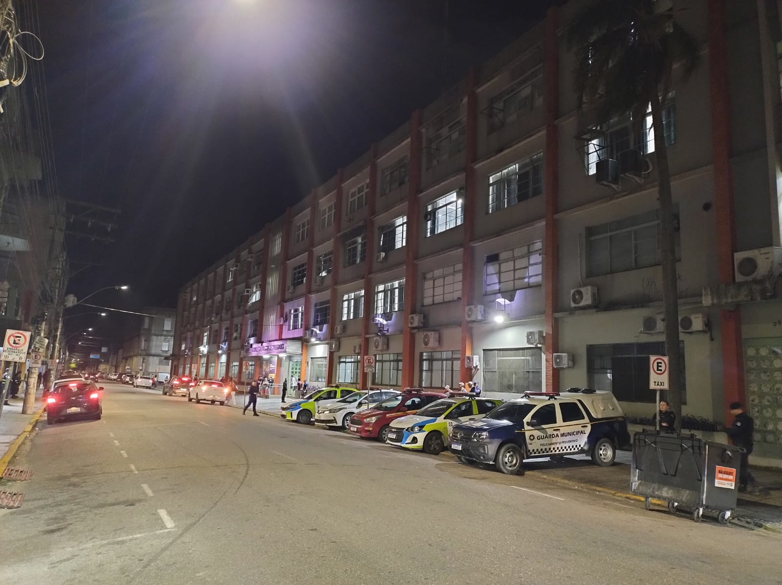 Ação incluiu fiscalização de trânsito e dispersão do público para manter a ordem e o sossego público