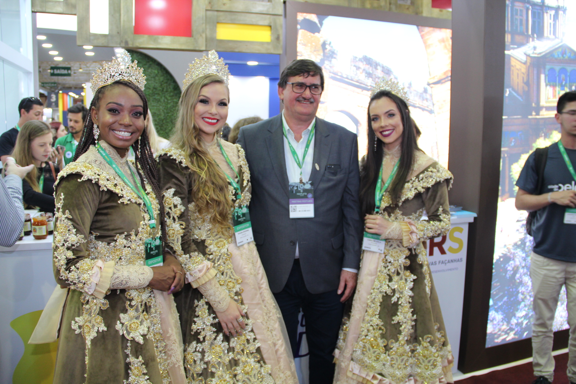 Fenadoce e atrativos da cidade foram apresentados, no estande do governo do Estado, na 31ª Feira Internacional de Turismo