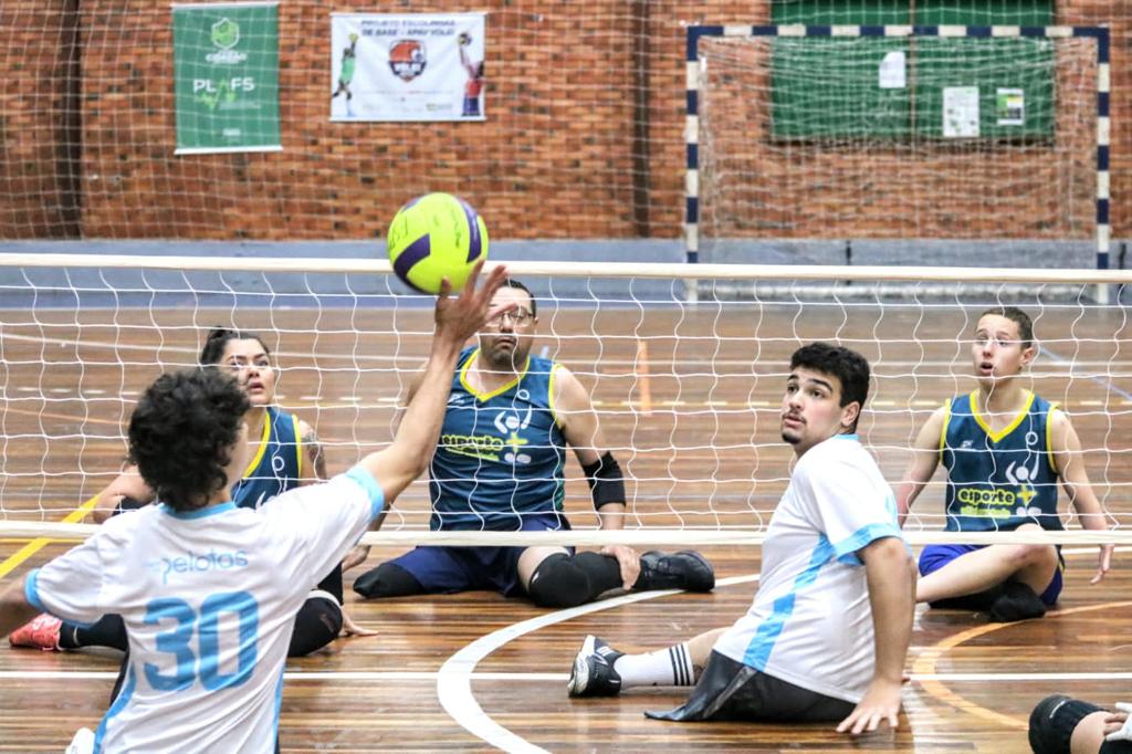 Atividades gratuitas, desenvolvidas pela Prefeitura, são voltadas para pessoas com deficiência, promovendo inclusão e bem-estar