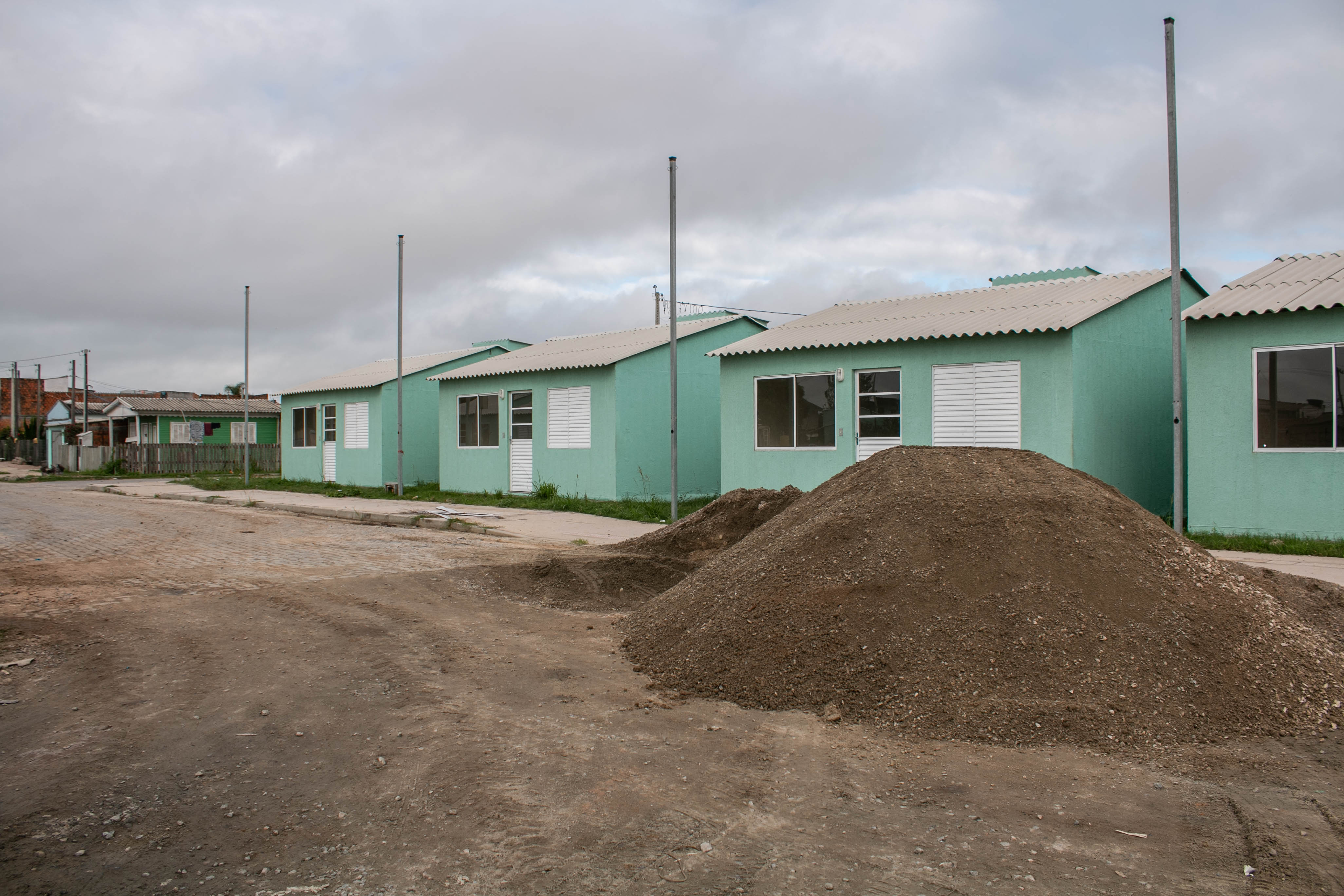 Avanço permitirá a energização das obras de urbanização e das casas de habitação implantadas na localidade, além da estação elevatória de esgoto do Sanep