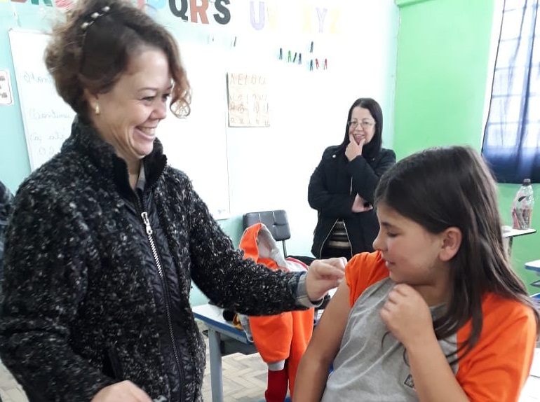 Índice muito baixo, apesar dos esforços da Prefeitura, preocupa Secretaria de Saúde. Programa Saúde na Escola (PSE) atuou em mais de 75 escolas municipais e estaduais