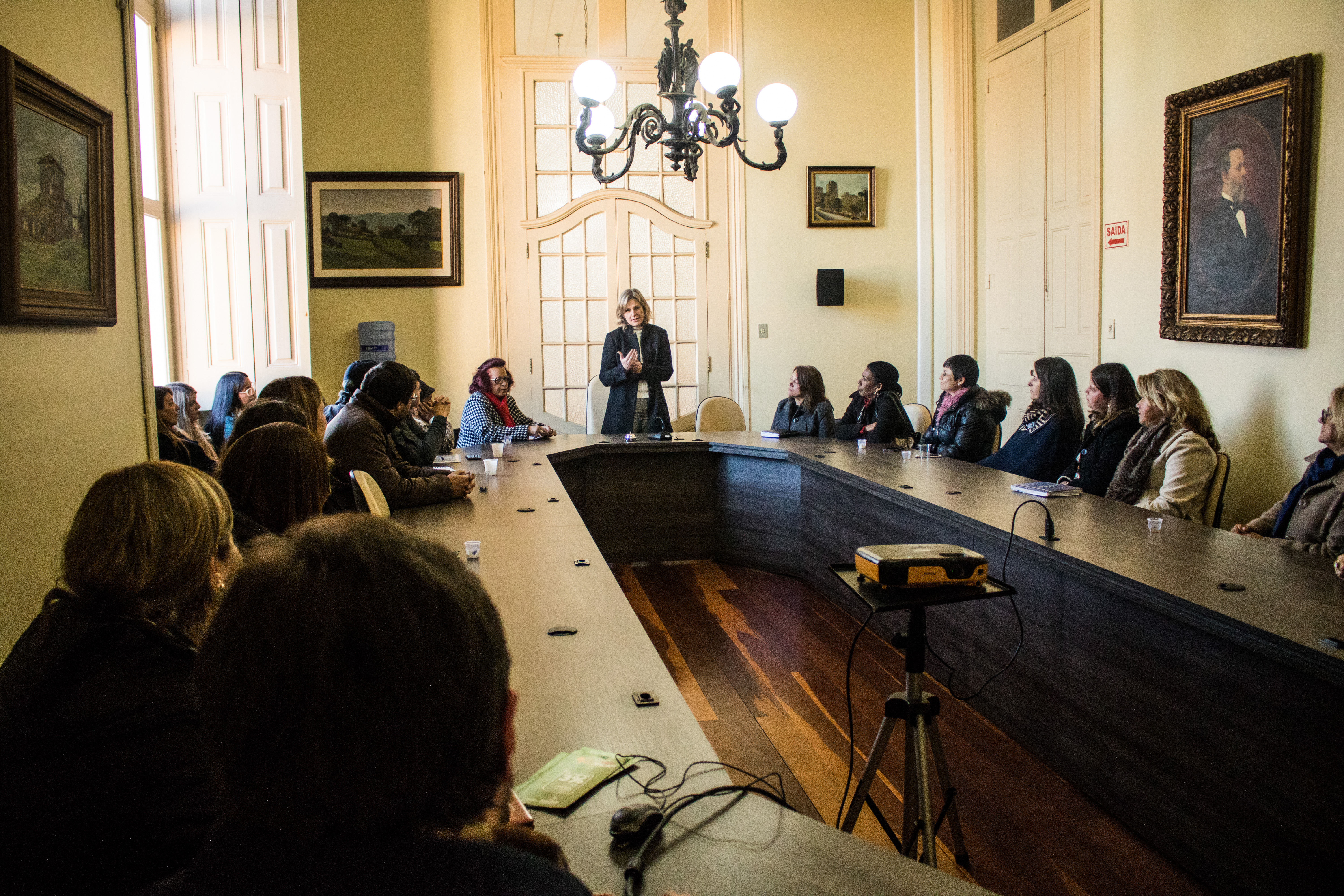 Comprometimento, formação continuada e domínio das políticas públicas municipais estiveram entre os assuntos do encontro desta segunda-feira