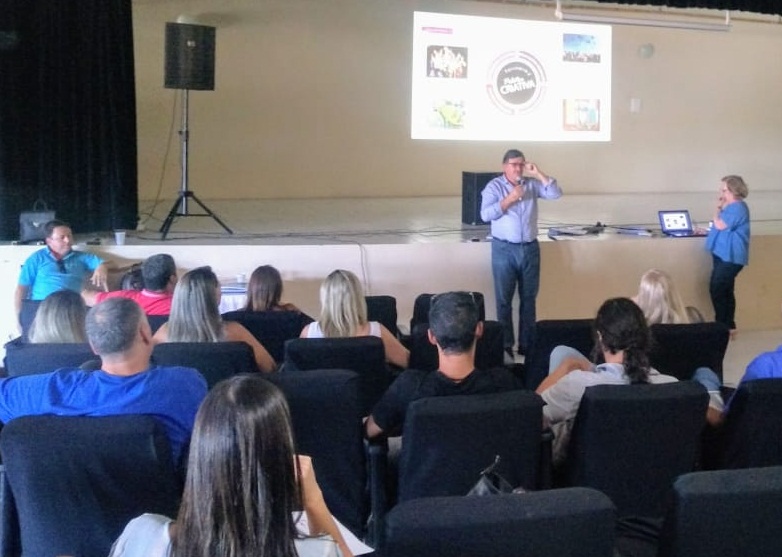 No evento em Arambaré, o APL apresentou estratégias. Secretário de Desenvolvimento, Turismo e Inovação, Bazanella representou Prefeitura