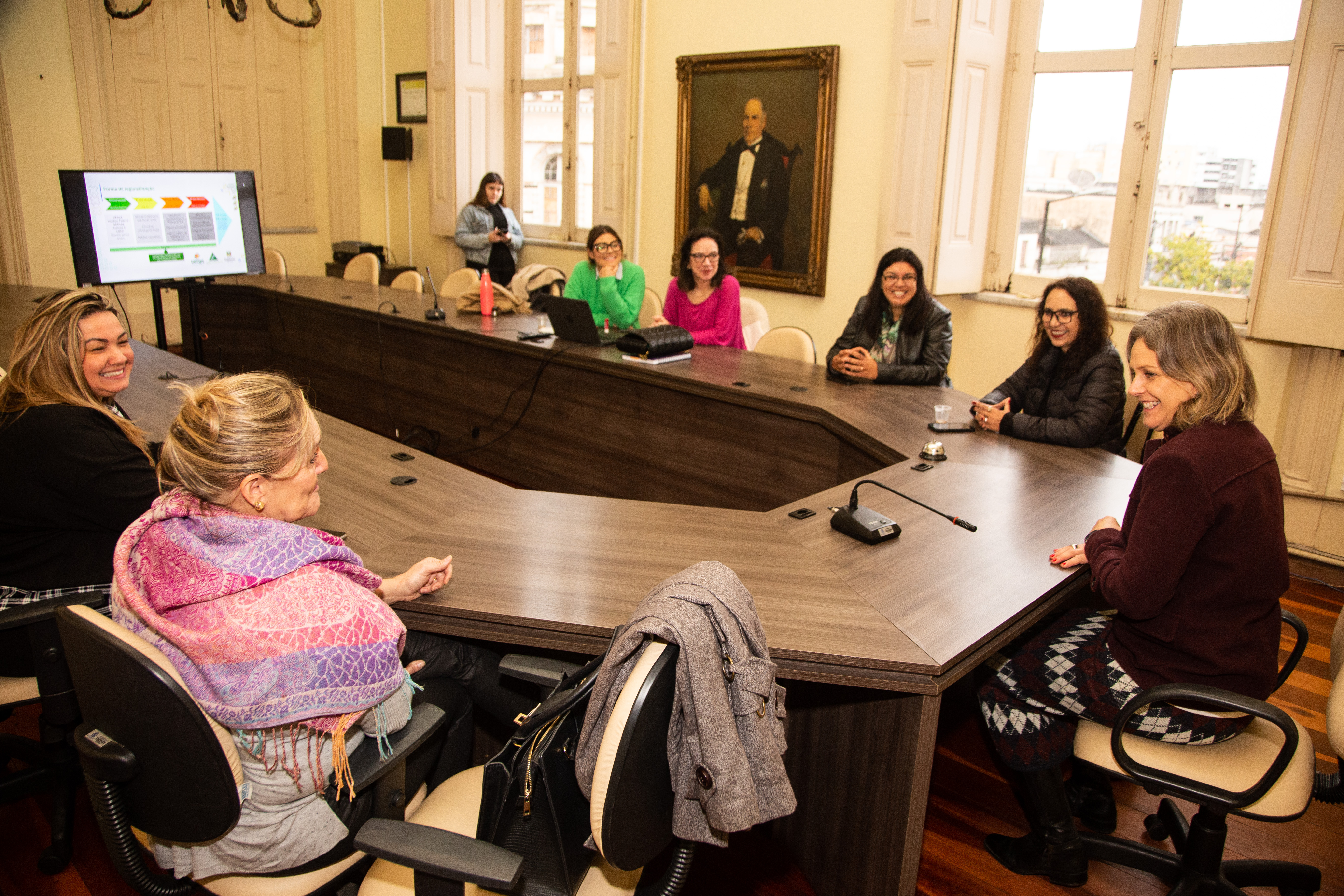 Iniciativa da Secretaria Estadual de Inovação, Ciência e Tecnologia tem o objetivo de capacitar alunos e professores da rede pública sobre temas como educação financeira e empreendedorismo