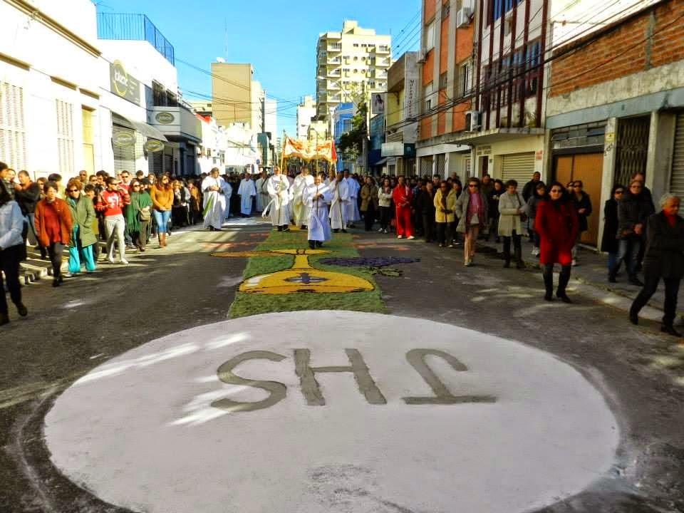 Quatro secretarias envolvem-se diretamente na organização e na promoção da festividade religiosa