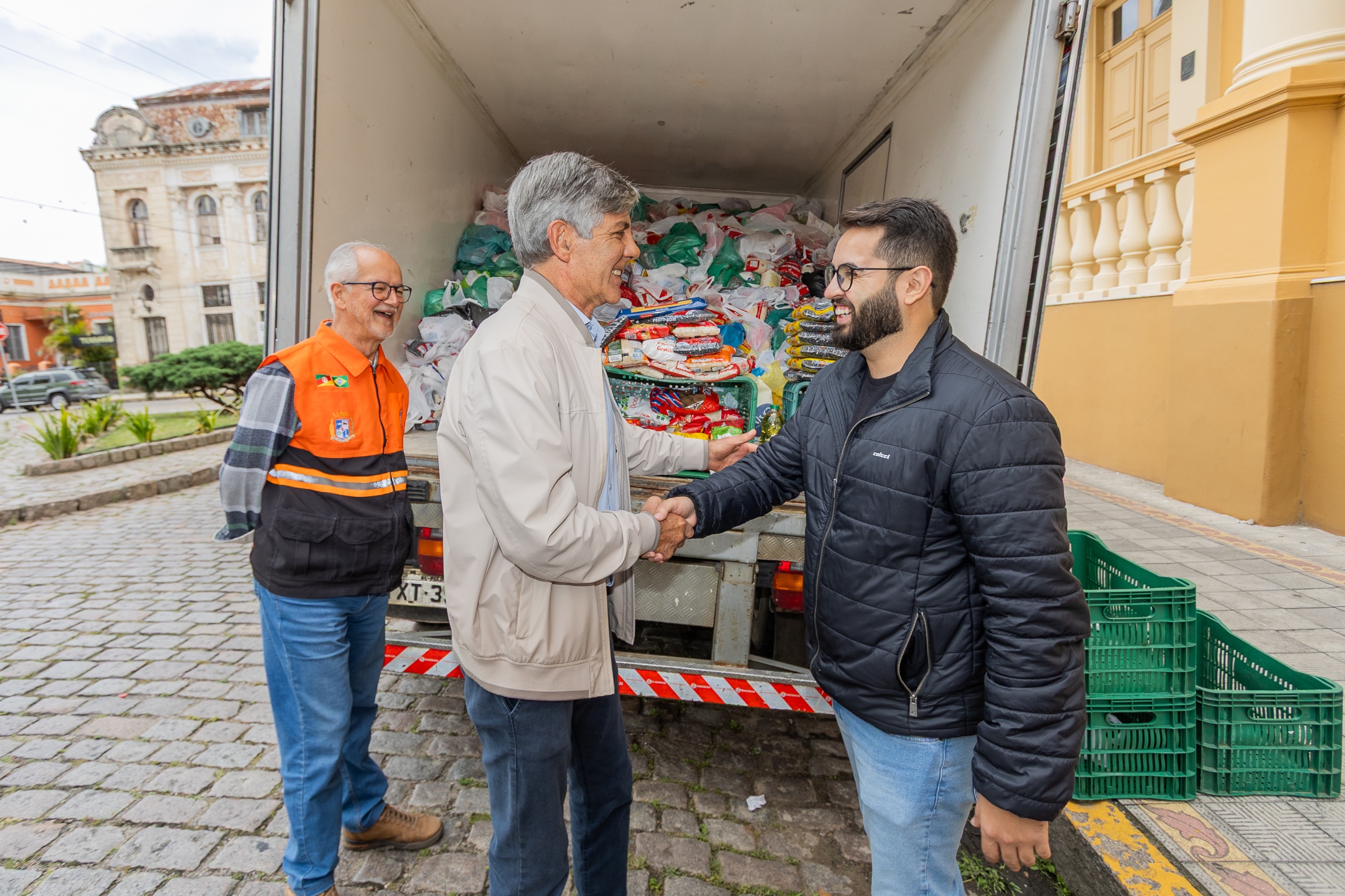 A parceria se mantém até o fim da estadia do circo, neste sábado (22)