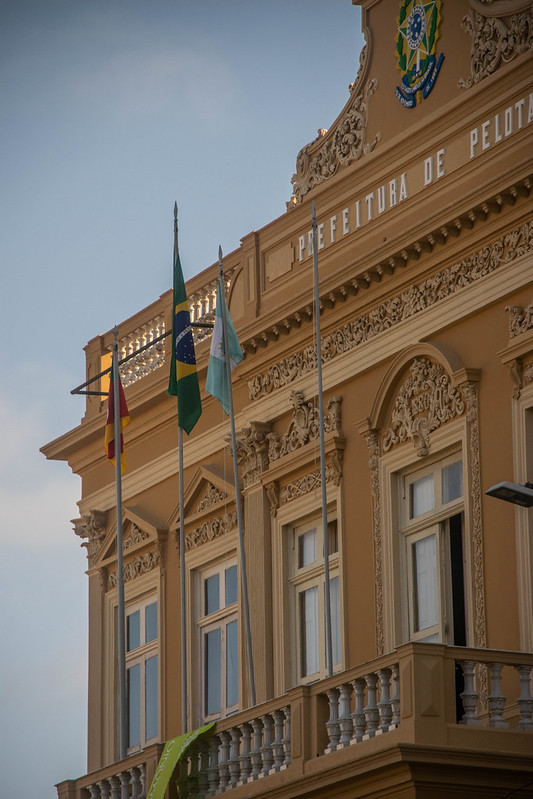 Serviços considerados essenciais, como saúde, segurança e abastecimento da população não serão suspensos