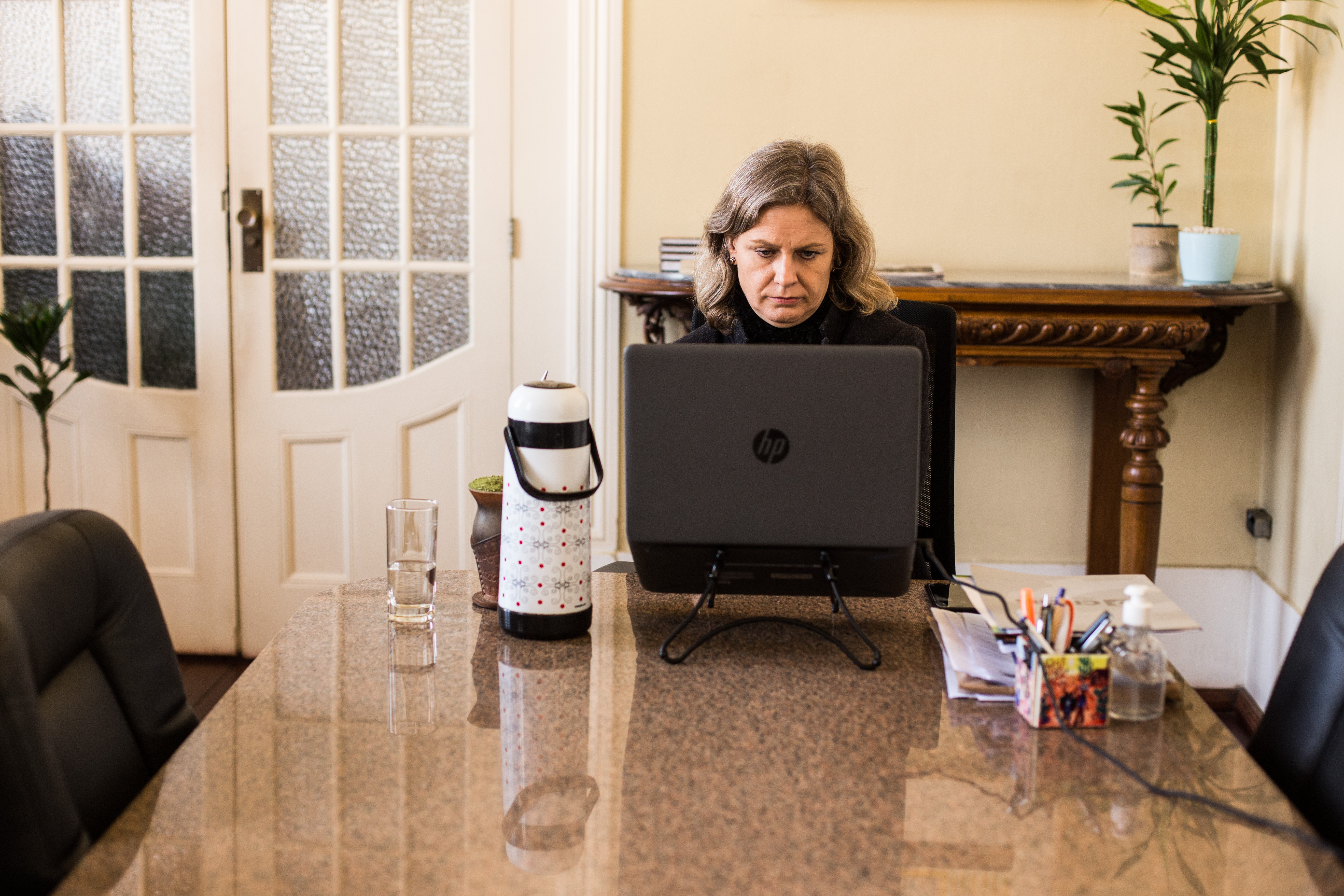 Prefeita de Pelotas defendeu avaliação da bandeira a cada 14 dias, com restrições determinadas pela maioria de um colegiado de gestores, que determinará restrições a partir da situação da pandemia nos municípios da região