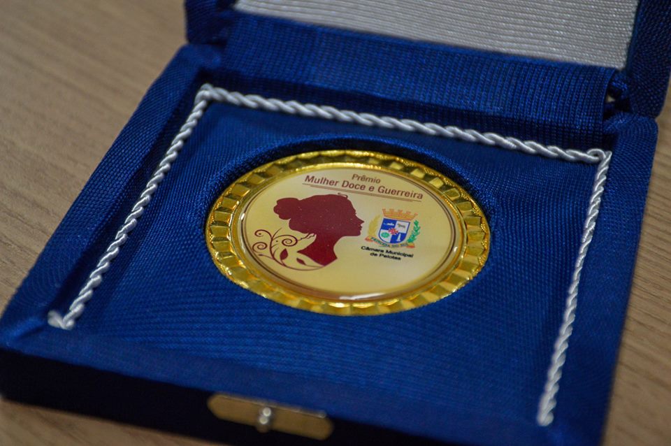 Secretária acompanhou homenagens alusivas ao Dia Internacional da Mulher