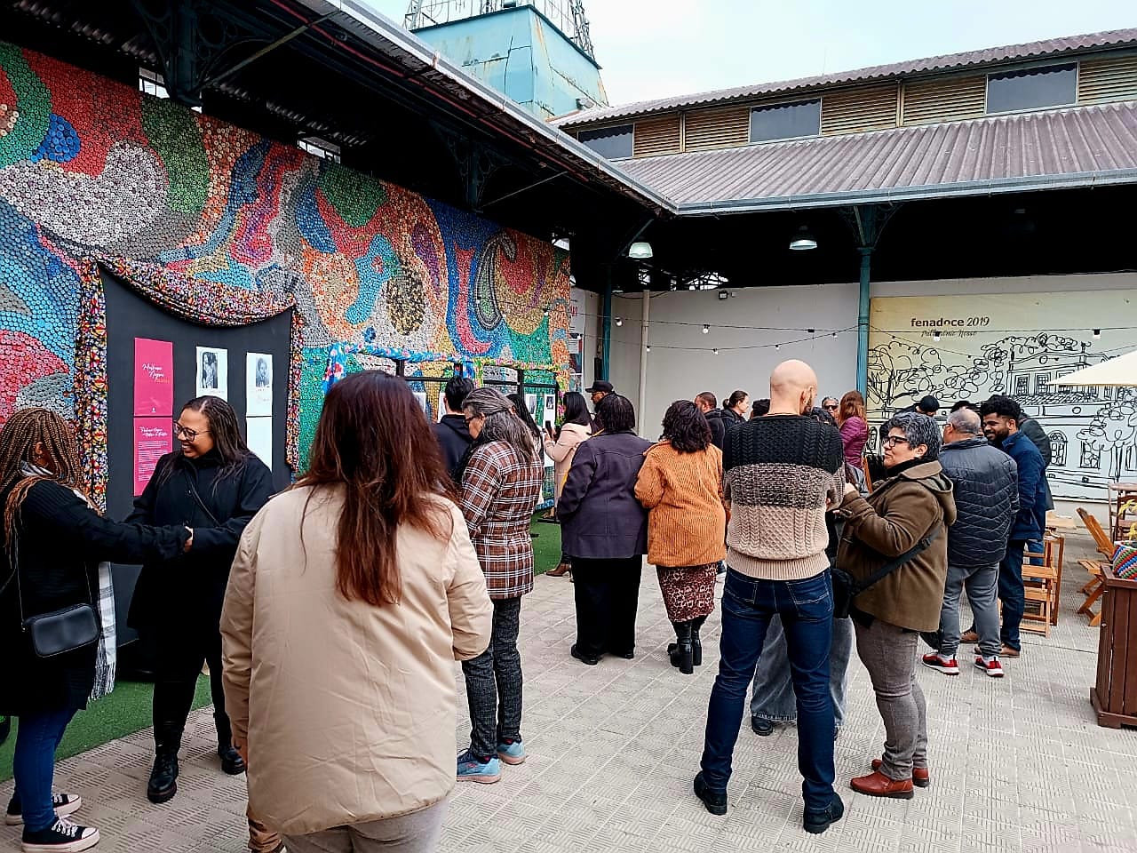 Mostra está em exposição no Pátio Griô Sirley Amaro, no Mercado Central