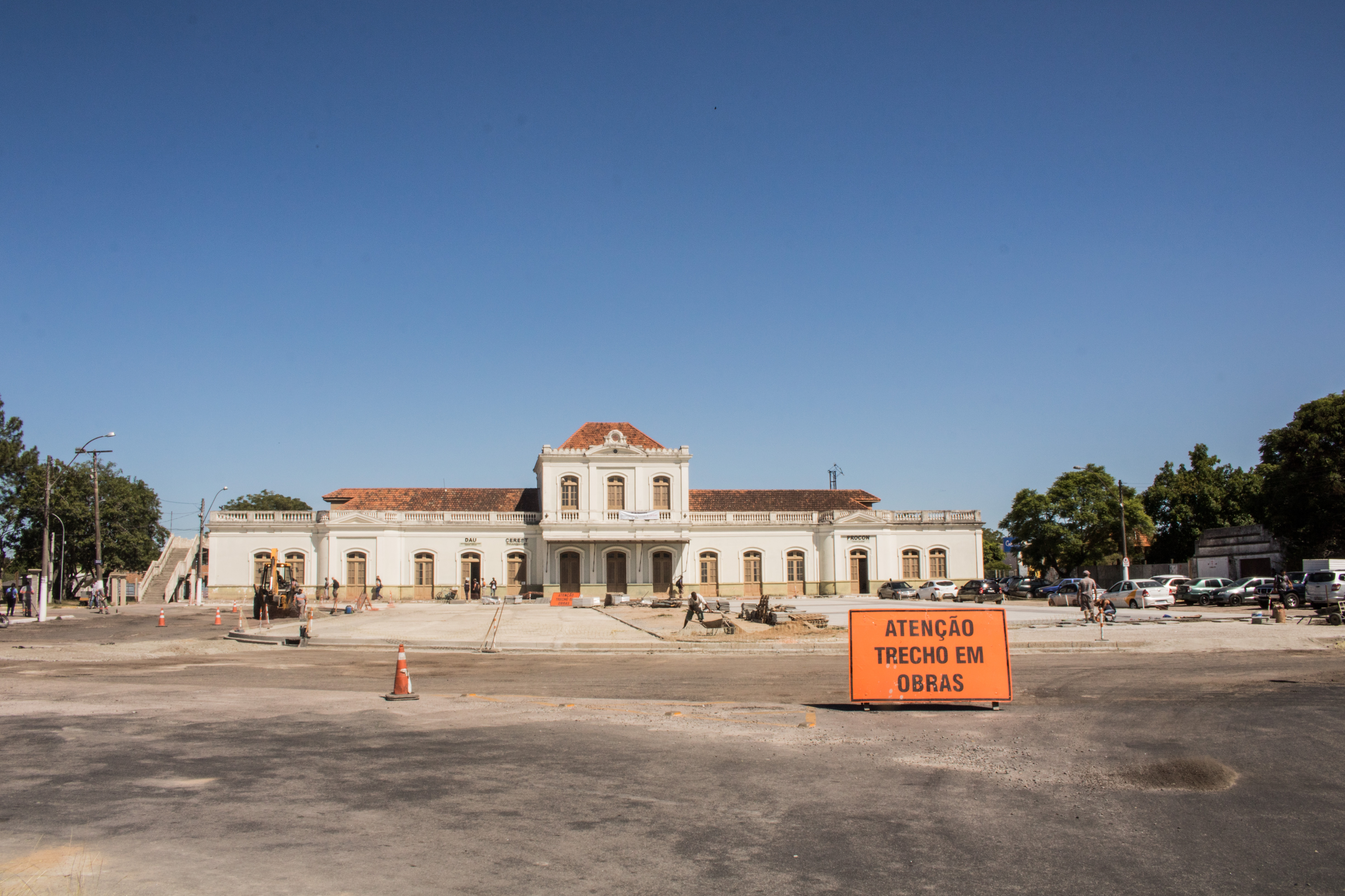 Intervenções de requalificação prosseguem nos canteiros e incluem avenida Saldanha Marinho